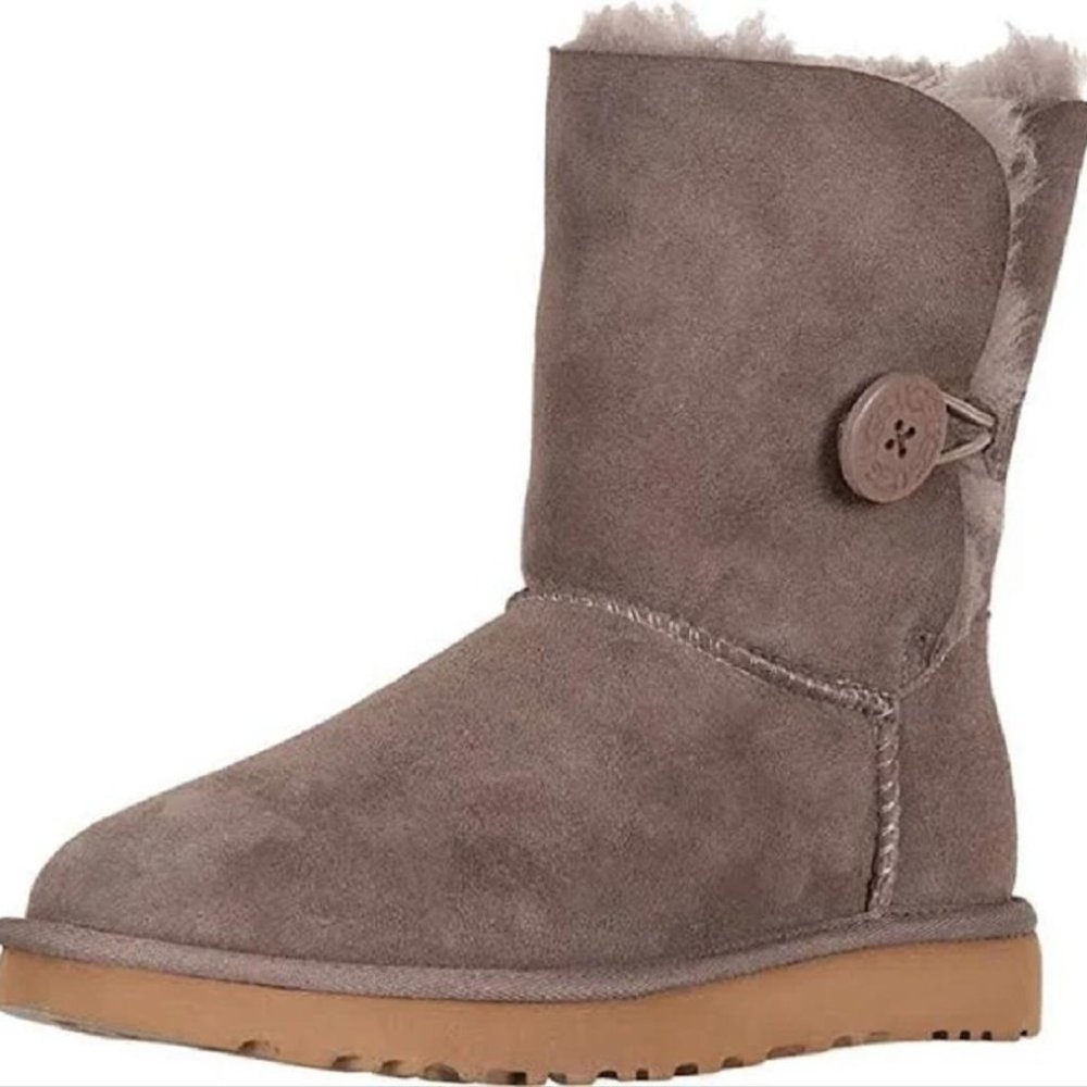 UGG Bailey Button Ii Boots/Booties - Picture 7 of 12